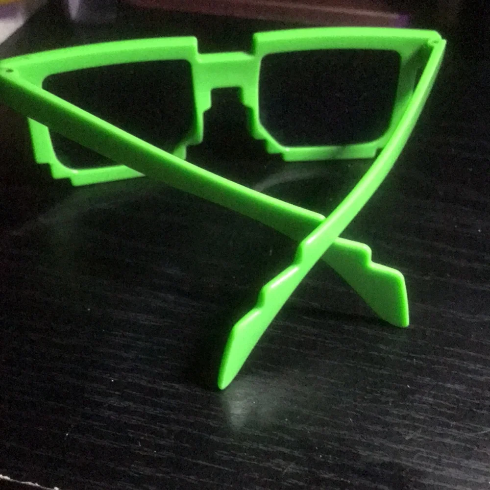 Green pixel glasses